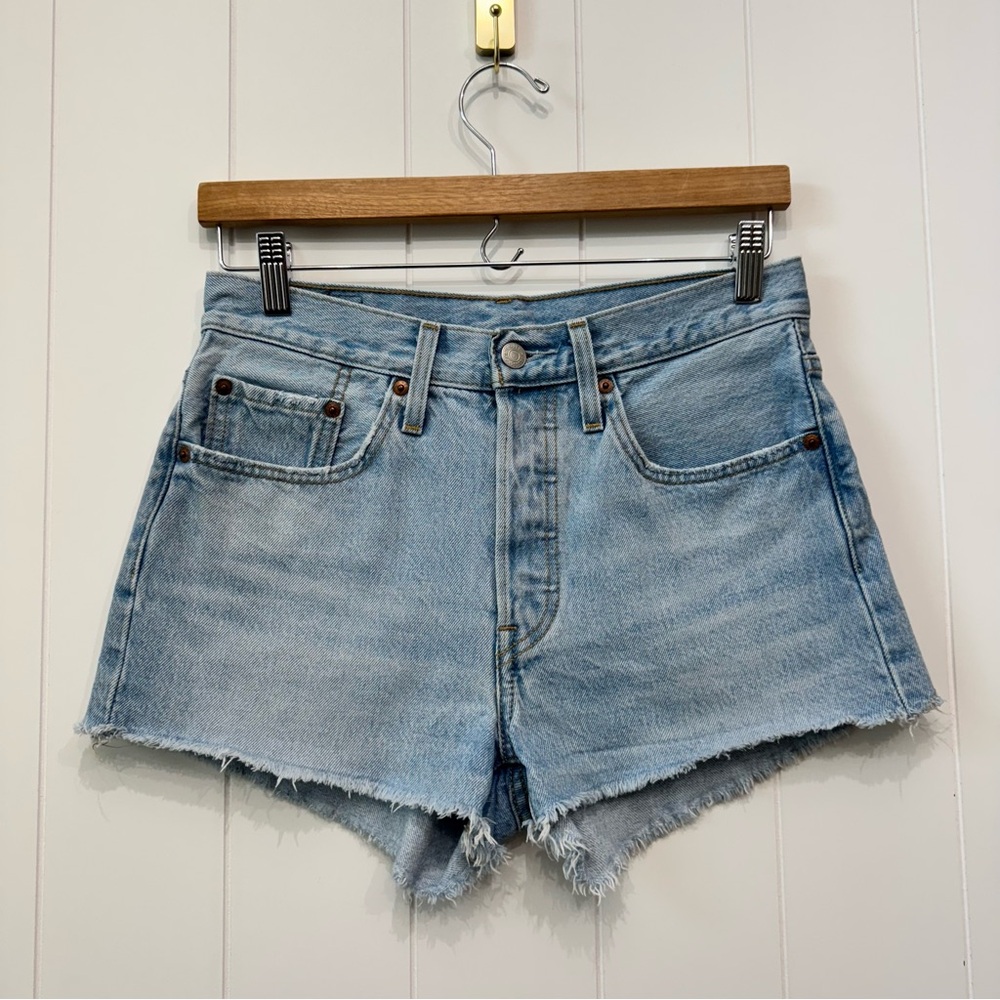 Levi’s 501 Denim Jean Cut Off Shorts High Rise Button Fly Women’s Size 26